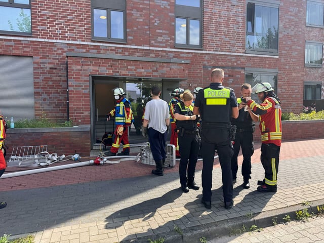 Rund 50 Feuerwehrkräfte waren vor Ort im Einsatz.