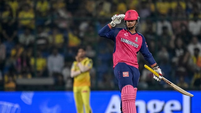 Vaibhav Suryavanshi scored more than 200 runs for Rajasthan Royals in the IPL 2025 season. 
