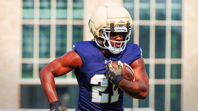Notre Dame running back Kedren Young runs the ball during a football practice at Irish Athletic Center on Friday, Aug. 1, 2025, in South Bend. Mandatory Credit: © MICHAEL CLUBB/SOUTH BEND TRIBUNE / USA TODAY NETWORK via Imagn Images