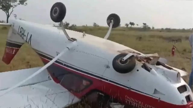 The aircraft made an emergency landing on the airstrip, which falls under the Maharashtra Industrial Development Corporation (MIDC) and used by Redbird for training operations. Rathod said the pilot’s quick response prevented injuries and further damage. (HT PHOTO)