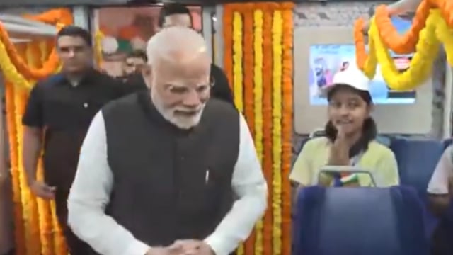 PM Modi flags off Vande Bharat Express train
