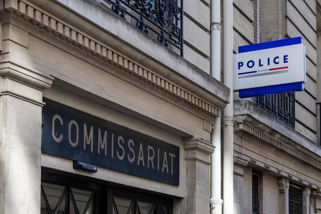 Vendredi à la mi-journée, il s’est présenté au commissariat de Montreuil pour annoncer qu’il venait de tuer un homme à coups de marteau dans un foyer du centre-ville. Image d’illustration.