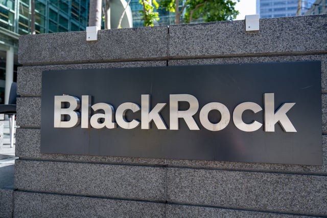 U.s. spot xrp etfs: five possible reasons behind blackrock’s hesitation to file for one