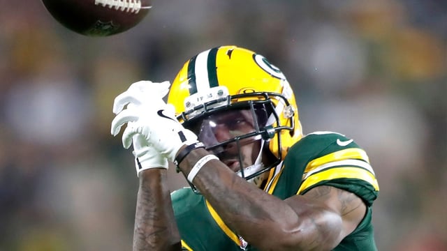 Green Bay Packers wide receiver Mecole Hardman (6) against the New York Jets during their football game on Saturday, August 9, 2025, at Lambeau Field in Green Bay, Wis. Wm. Glasheen USA TODAY NETWORK-Wisconsin Wm. Glasheen/USA TODAY NETWORK-Wisconsin / USA TODAY NETWORK via Imagn Images