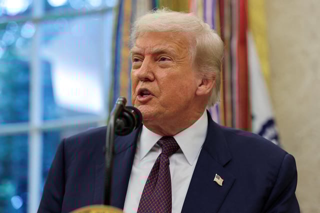 U.S. President Donald Trump speaks in the Oval Office at the White House in Washington, D.C., U.S., August 6, 2025. REUTERS/Jonathan Ernst/File Photo