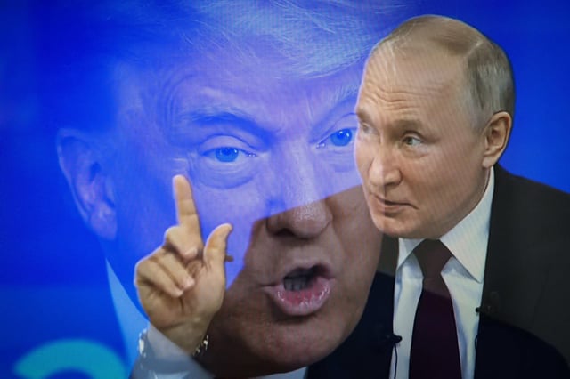 Archivo - Los presidentes de EEUU, Donald Trump, y de Rusia, Vladimir Putin.