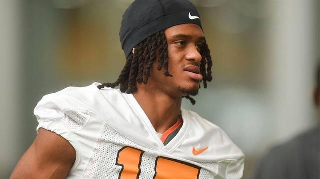 Tennessee’s Chris Brazzell II (17) during Tennessee football’s first fall practice, in Knoxville, Tenn., Wednesday, July 31, 2024. © Caitie McMekin/News Sentinel / USA TODAY NETWORK