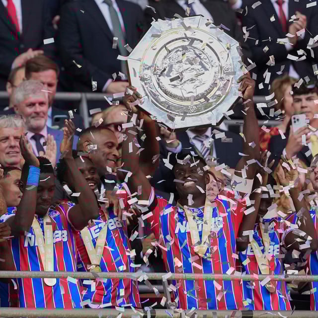 Crystal Palace players celebrate after winning the FA Community Shield final soccer match between Liverpool and Crystal Palace at Wembley Stadium in London,Sunday, Aug. 10, 2025. (AP Photo/Dave Shopland)