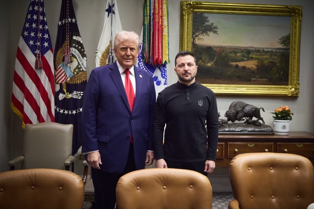 El presidente estadounidense Donald Trump y el presidente ucraniano Volodymyr Zelensky antes de su reunión en la Casa Blanca.