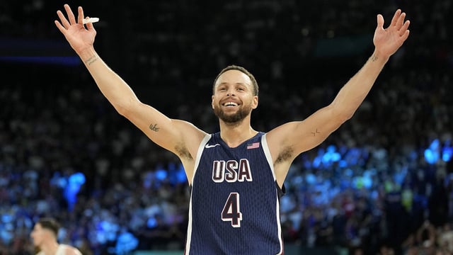 Aug 10, 2024; Paris, France; United States shooting guard Stephen Curry (4) celebrates in the second half against France in the men&#39;s basketball gold medal game during the Paris 2024 Olympic Summer Games at Accor Arena. Mandatory Credit: Kyle Terada-Imagn Images