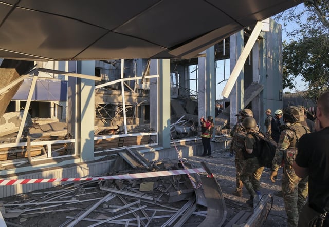 Daños en un edificio de Ucrania tras un ataque del ejército ruso.