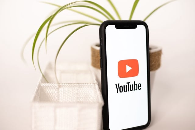 YouTube Premium expands AI search carousel