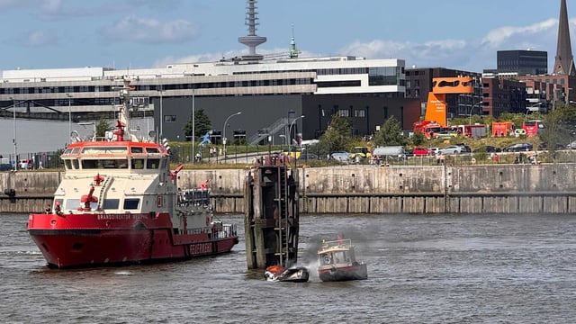 Die Eltern waren mit ihrem fünfjährigen Kind auf einem 9 Meter langen Boot unterwegs.
