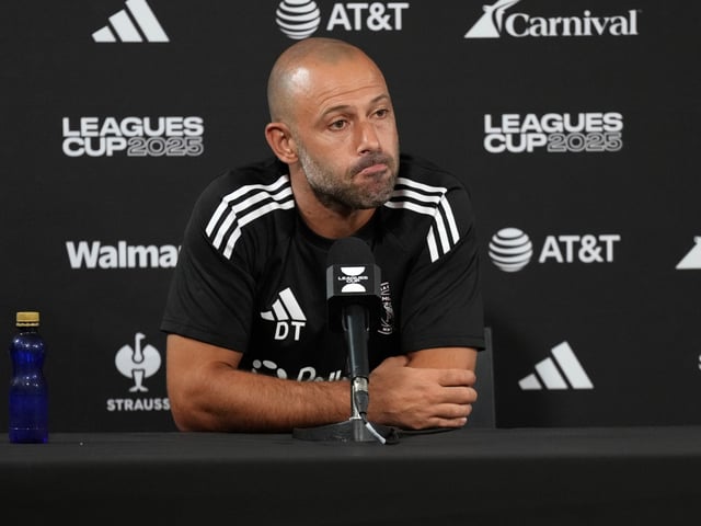 Inter Miami's head coach, Javier Mascherano, addresses the media during an MLS soccer press conference, Friday, Aug. 1, 2025, in Fort Lauderdale, Fla. (AP Photo/Jim Rassol)