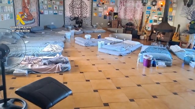 La Guardia Civil desmantela en Pedreguer un chalé de retiros espirituales con sustancias psicoactivas