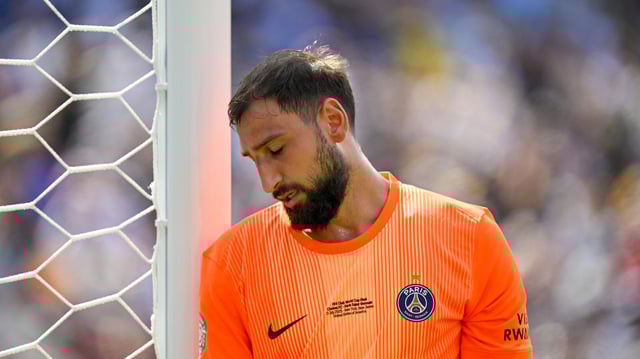 Gianluigi Donnarumma guckt enttäuscht