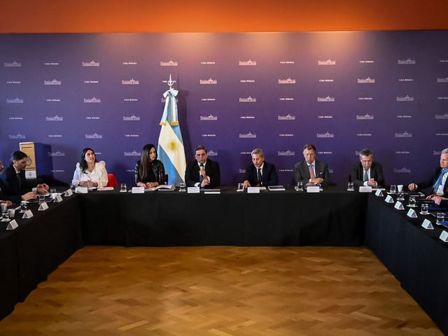 Autoridades del Gobierno y de la Cámara Nacional Electoral se reunieron para cerrar detalles sobre el uso de la Boleta única de Papel.