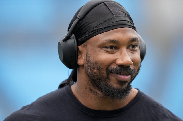 Aug 8, 2025; Charlotte, North Carolina, USA; Cleveland Browns defensive end Myles Garrett (95) during pregame warm ups at Bank of America Stadium. Mandatory Credit: Jim Dedmon-Imagn Images