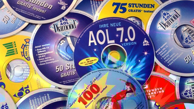 CDs Gratis-Internetstunden und Zugangssoftware des Internetproviders AOL.