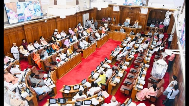 Discussions underway in the UP legislative council on the second day of the Monsoon session. (HT Photo)