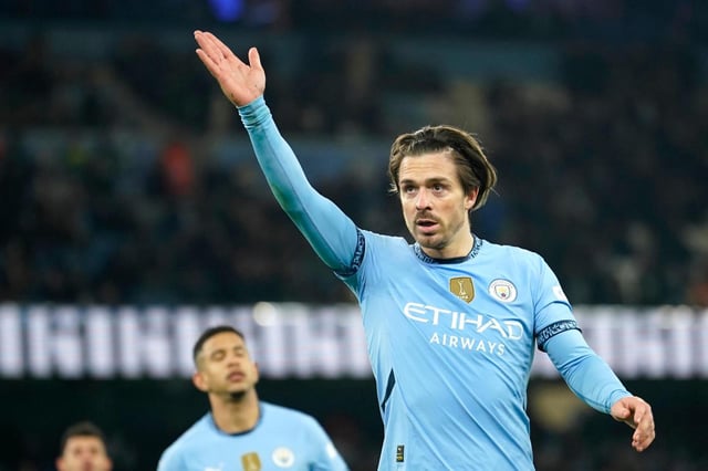 ARCHIVO - Jack Grealish del Manchester City tras anotar un gol ante Salford City en la Copa FA, el 11 de enero de 2025, en Manchester. (AP Foto/ Dave Thompson)