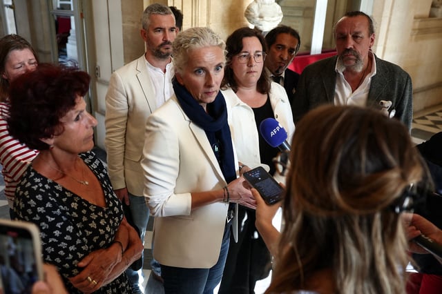 La députée du groupe Écologie et social Delphine Batho parle à la presse après l’adoption de la loi Duplomb à l’assemblée nationale le 8 juillet 2025.