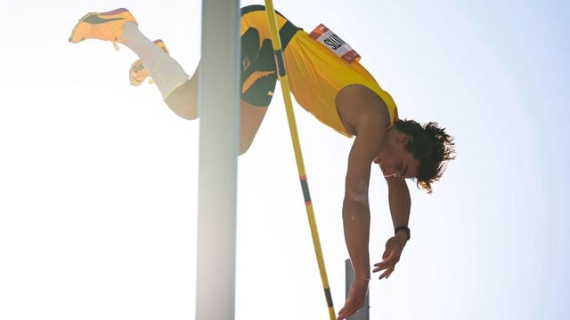 Armand Duplantis, batiendo el récord del mundo en Budapest