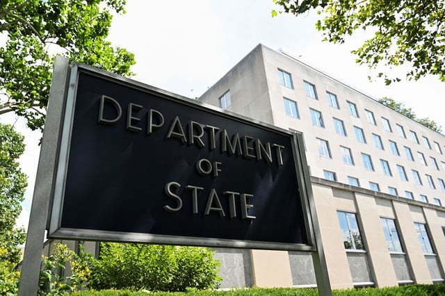 A general view of a U.S. State Department sign outside the U.S. State Department building in Washington, D.C., U.S., July 11, 2025. REUTERS/Annabelle Gordon
