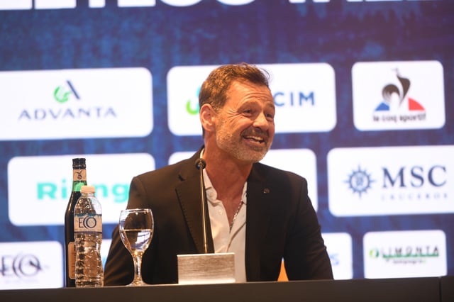Diego Cocca, cuando fue presentado como director técnico de Talleres en el predio