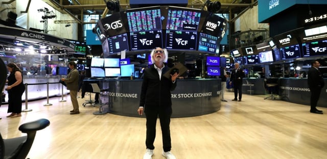 Un opérateur à la Bourse de New York, le 11 août 2025