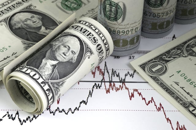 El dólar sigue reacomodándose levemente a la baja