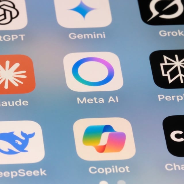 Meta AI, Claude, ChatGPT, Gemini, Grok, Perplexity, DeepSeek, Copilot and Character.AI. Assorted AI app icons