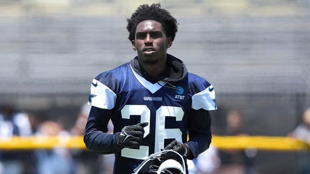 Jul 22, 2025; Oxnard, CA, USA; Dallas Cowboys cornerback DaRon Bland (26) during training camp at the River Ridge Fields. Mandatory Credit: Kirby Lee-Imagn Images