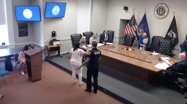 Islip council meeting over ICE officers using local rifle range.