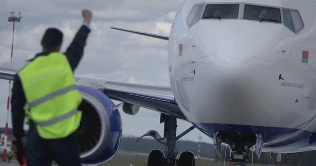 An IndiGo aircraft gets a signal from ground staff (representative image)