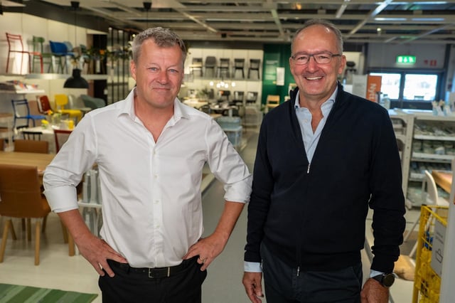 De izquierda a derecha, el actual director ejecutivo de Ikea, Jesper Brodin, junto al español Juvencio Maetzu, actual número dos del grupo y futuro CEO.