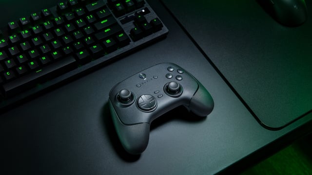 An image about Razer Wolverine V3 Pro 8K PC is a new premium wireless controller for competitive gamers