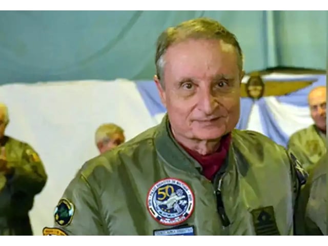 Mauad recibió la Medalla de Honor al Valor en Combate durante la Guerra de Malvinas.