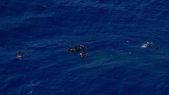 Dos barcos se hundieron cerca de la costa de Lampedusa, Italia, el 13 de agosto de 2025