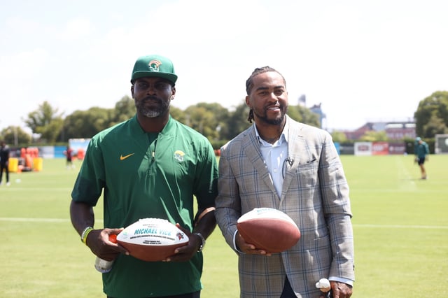 Michael Vick and DeSean Jackson returned to Philadelphia on Tuesday to preview their highly anticipated matchup on October 30. © Genie Productions, HBCU Pulse on ClutchPoints