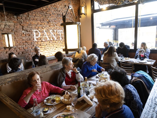 PANTÓN BODEGON - RESTAURANT en Bucarelli y La Pampa Villa Urquiza. 6 de julio 2025. Foto Victoria Gesualdi FTP CLARIN 20250706_ PantonBodegon_GESUALDI_087A0448.jpg Z Invitado