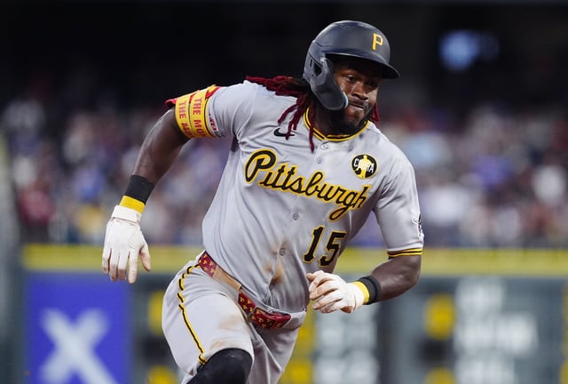 Aug 1, 2025; Denver, Colorado, USA; Pittsburgh Pirates center fielder Oneil Cruz (15) heads home to score a run in the fifth inning against the Colorado Rockies at Coors Field. Mandatory Credit: Ron Chenoy-Imagn Images/File Photo