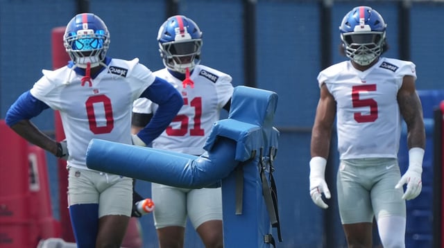 East Rutherford, NJ -- June 5, 2025 -- Linebackers, Brian Burns, Abdul Carter and Kayvon Thibodeaux as the New York Giants players participate in their 2025 OTAÕs at the Quest Diagnostic Giants Training Center in East Rutherford.

Chris Pedota, NorthJersey.com / USA TODAY NETWORK via Imagn Images
