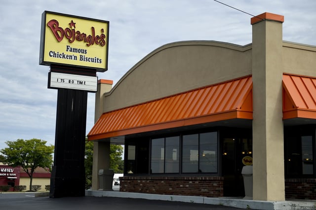 Bojangles Famous Chicken n Biscuits 