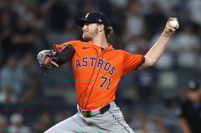 NEW YORK, NEW YORK - AUGUST 08: Josh Hader #71 of the Houston Astros pitches during the tenth inning against the New York Yankees at Yankee Stadium on August 08, 2025 in the Bronx borough of New York City.
