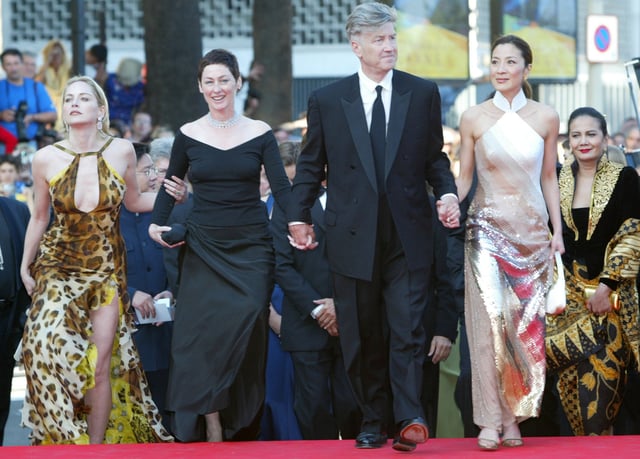 Sharon Stone, Mary Lynch, David Lynch, and Michelle Yeoh at the 2002 Cannes opening ceremony 