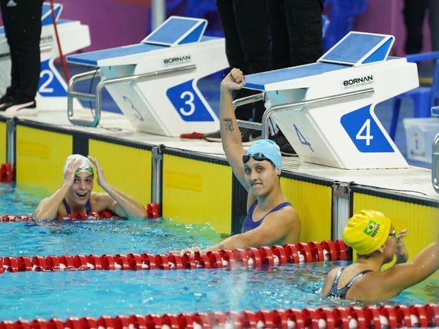 Agostina Hein celebra su victoria en los 400 medley de los Juegos Panamericanos Junior de Asunción. Foto Prensa COA