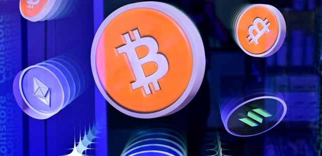 Logos du bitcoin et d'autres crypto-monnaies