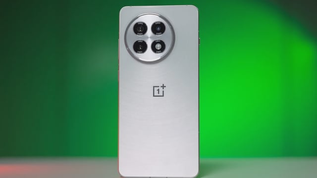 At $100 off, the OnePlus 13R is a solid bargain for me as a techie and deal hunter