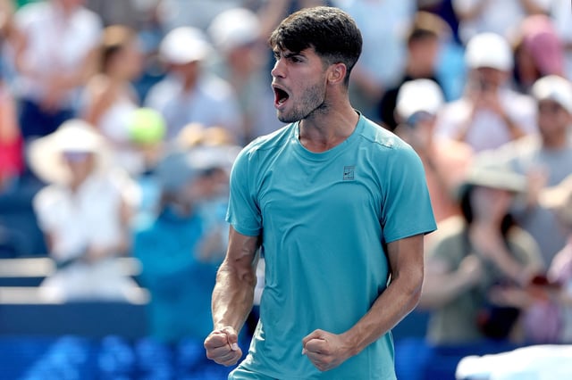Carlos Alcaraz está entre los ocho mejores tenistas del Masters 1000 de Cincinnati